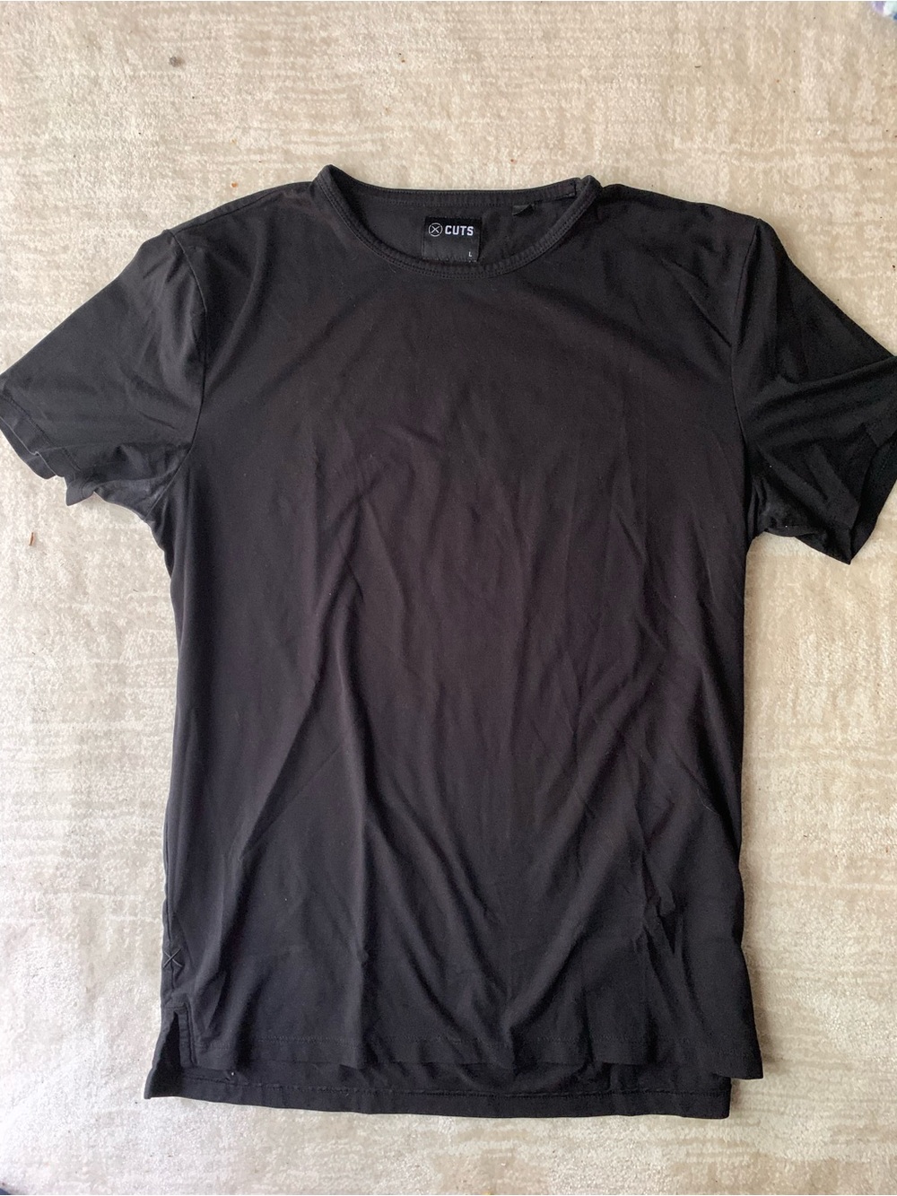 Cuts Clothing AO Split Hem Crewneck T-Shirt in Black